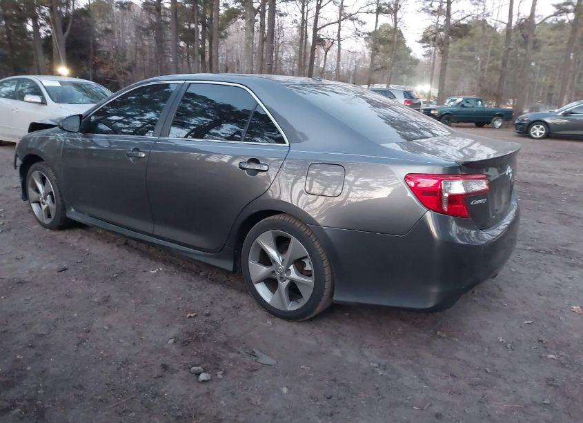 Photo 3 of 2013 Toyota Camry SE V6 (VIN 4T1BK1FK6DU533661)