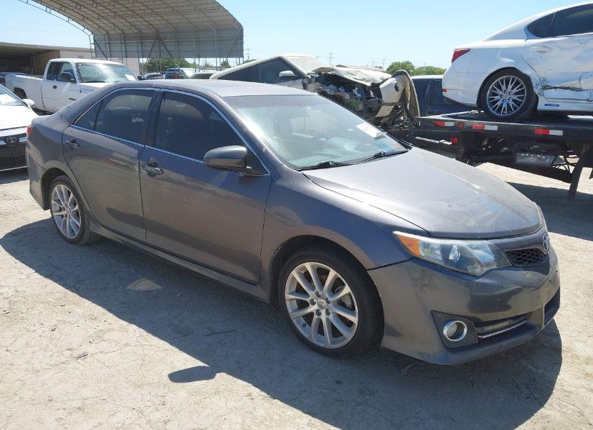 2013 Toyota Camry SE V6 (VIN 4T1BK1FK6DU536107) main photo