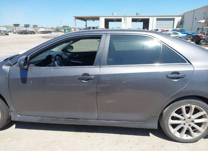 Photo 14 of 2013 Toyota Camry SE V6 (VIN 4T1BK1FK6DU536107)