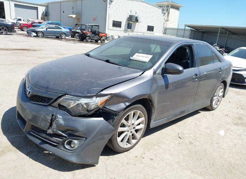 Photo 2 of 2013 Toyota Camry SE V6 (VIN 4T1BK1FK6DU536107)