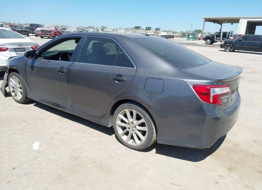 Photo 3 of 2013 Toyota Camry SE V6 (VIN 4T1BK1FK6DU536107)