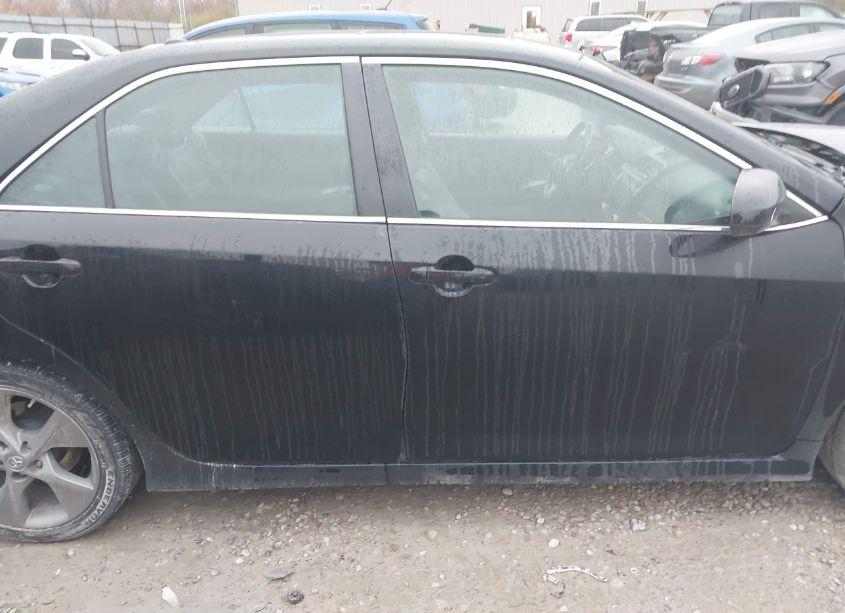 Photo 13 of 2014 Toyota Camry SE V6 (VIN 4T1BK1FK6EU542510)