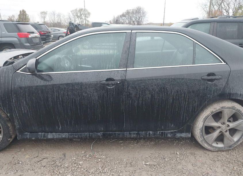 Photo 14 of 2014 Toyota Camry SE V6 (VIN 4T1BK1FK6EU542510)