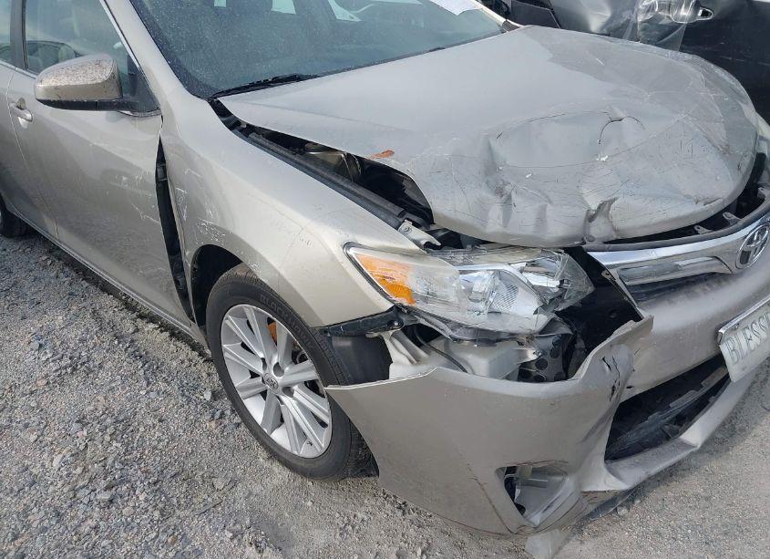 Photo 6 of 2014 Toyota Camry XLE V6 (VIN 4T1BK1FK6EU543611)