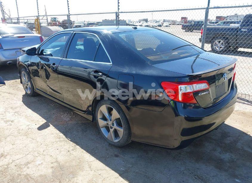 Photo 3 of 2014 Toyota Camry SE V6 (VIN 4T1BK1FK6EU547612)