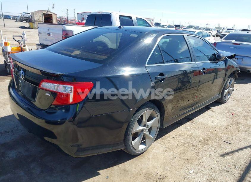 Photo 4 of 2014 Toyota Camry SE V6 (VIN 4T1BK1FK6EU547612)
