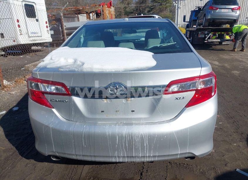 Photo 16 of 2014 Toyota Camry XLE V6 (VIN 4T1BK1FK6EU548176)