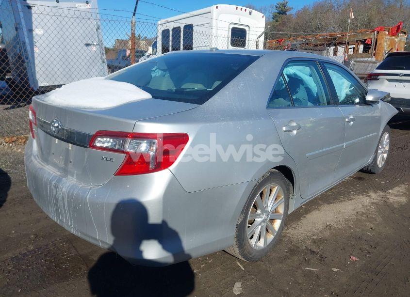 Photo 4 of 2014 Toyota Camry XLE V6 (VIN 4T1BK1FK6EU548176)