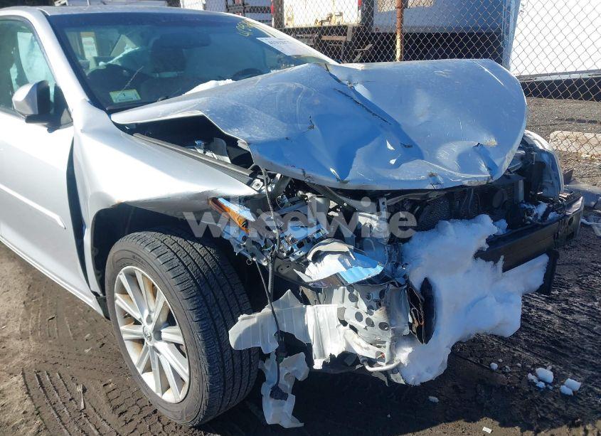 Photo 6 of 2014 Toyota Camry XLE V6 (VIN 4T1BK1FK6EU548176)