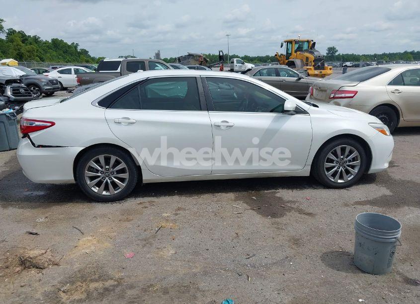 Photo 13 of 2016 Toyota Camry XLE V6 (VIN 4T1BK1FK6GU576398)