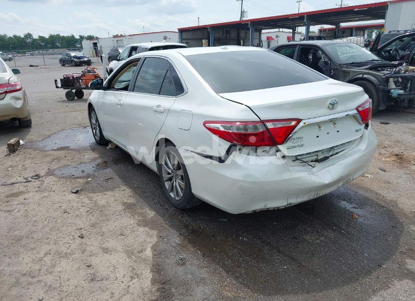 Photo 3 of 2016 Toyota Camry XLE V6 (VIN 4T1BK1FK6GU576398)