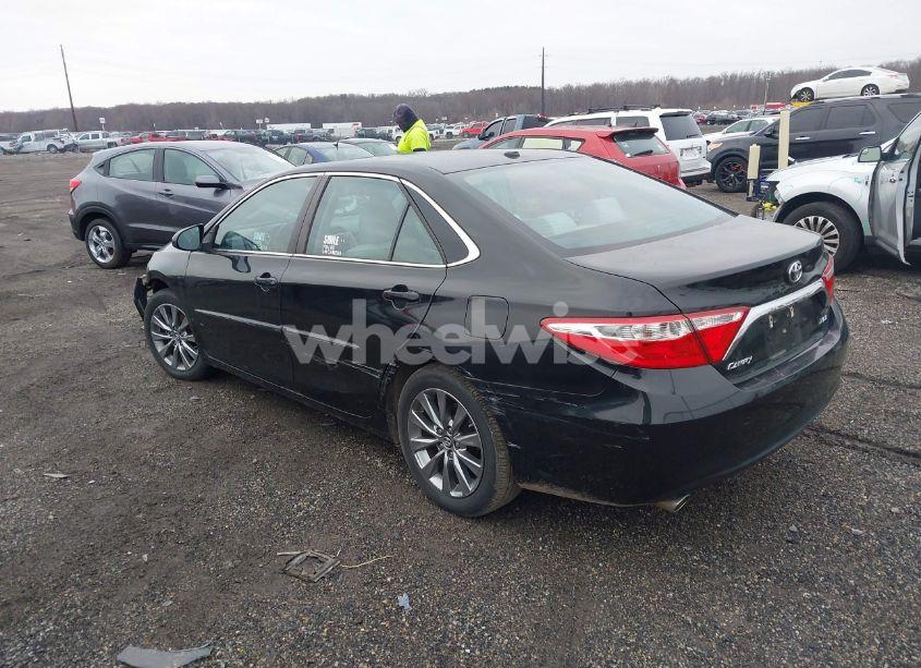 Photo 3 of 2017 Toyota Camry XLE V6 (VIN 4T1BK1FK6HU579531)