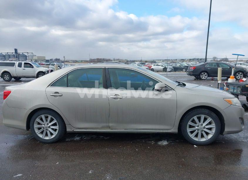 Photo 13 of 2013 Toyota Camry XLE V6 (VIN 4T1BK1FK7DU531305)