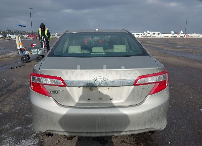 Photo 16 of 2013 Toyota Camry XLE V6 (VIN 4T1BK1FK7DU531305)