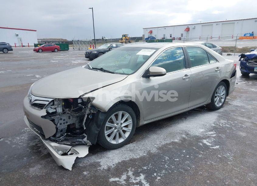 Photo 2 of 2013 Toyota Camry XLE V6 (VIN 4T1BK1FK7DU531305)