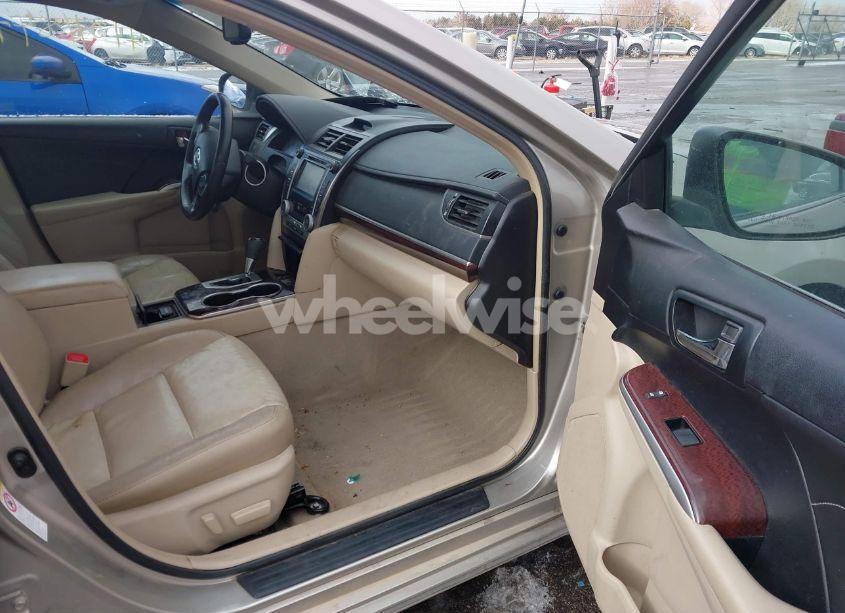 Photo 5 of 2013 Toyota Camry XLE V6 (VIN 4T1BK1FK7DU531305)