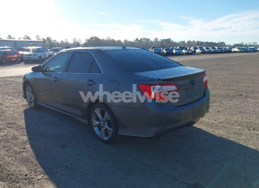 Photo 3 of 2013 Toyota Camry SE V6 (VIN 4T1BK1FK7DU532714)