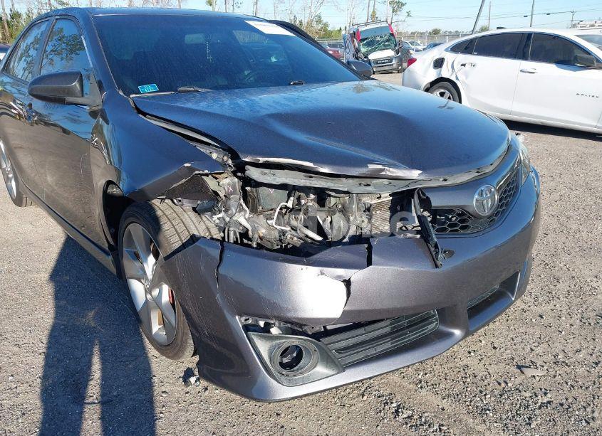 Photo 6 of 2013 Toyota Camry SE V6 (VIN 4T1BK1FK7DU532714)