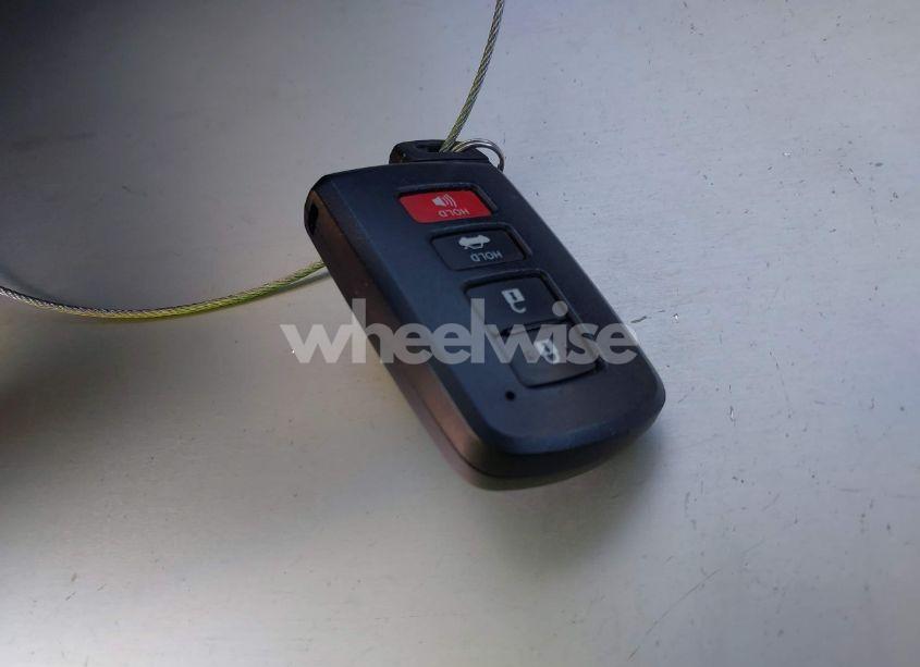 Photo 11 of 2014 Toyota Camry XLE V6 (VIN 4T1BK1FK7EU540443)