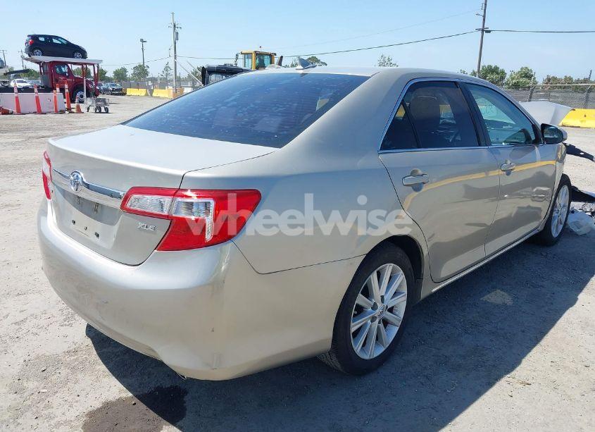 Photo 4 of 2014 Toyota Camry XLE V6 (VIN 4T1BK1FK7EU540443)