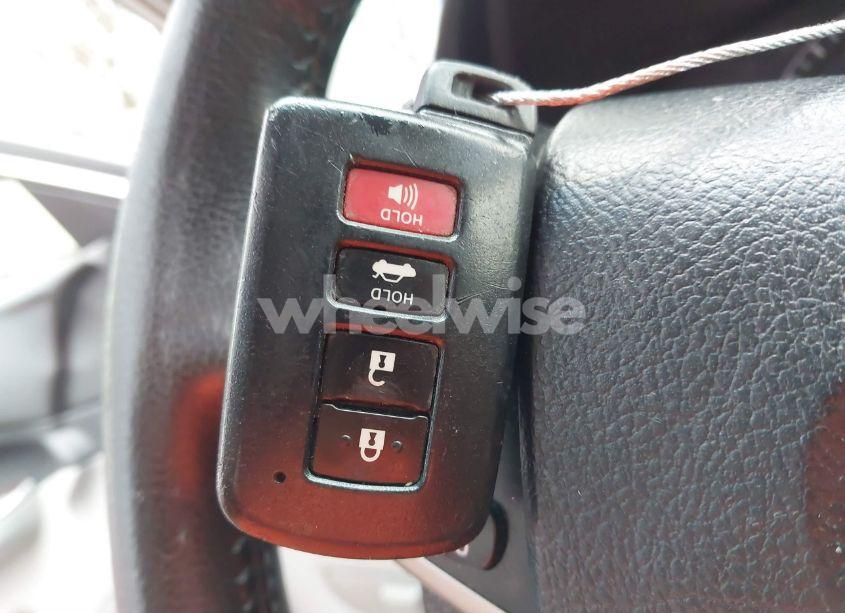 Photo 11 of 2014 Toyota Camry XLE V6 (VIN 4T1BK1FK7EU540975)