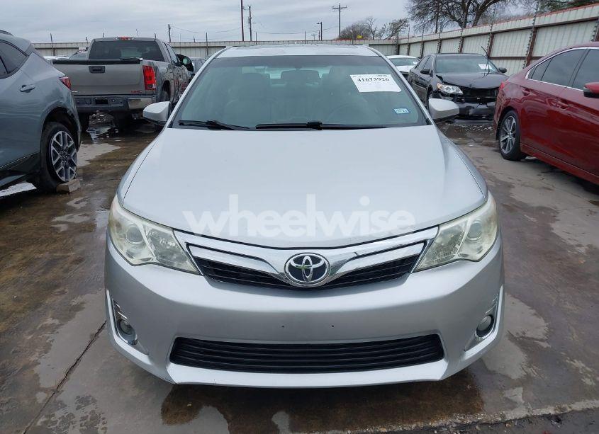 Photo 12 of 2014 Toyota Camry XLE V6 (VIN 4T1BK1FK7EU540975)