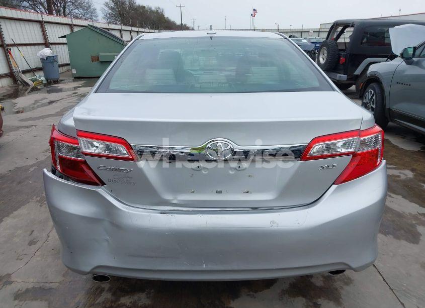 Photo 16 of 2014 Toyota Camry XLE V6 (VIN 4T1BK1FK7EU540975)