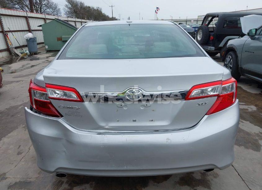 Photo 6 of 2014 Toyota Camry XLE V6 (VIN 4T1BK1FK7EU540975)