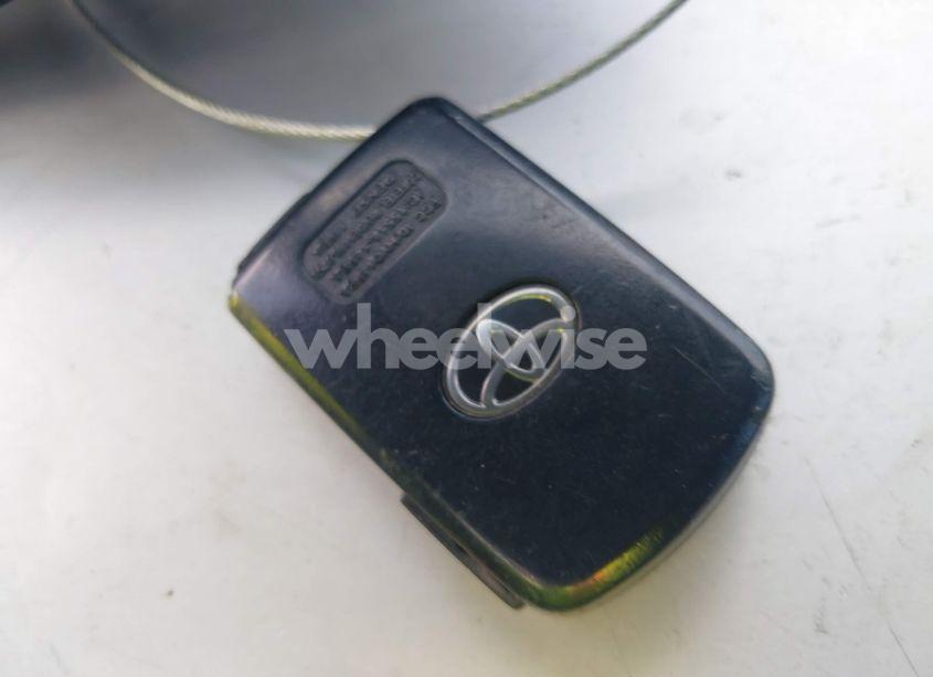 Photo 11 of 2014 Toyota Camry SE V6 (VIN 4T1BK1FK7EU541415)