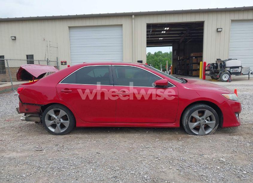 Photo 14 of 2014 Toyota Camry SE V6 (VIN 4T1BK1FK7EU543472)