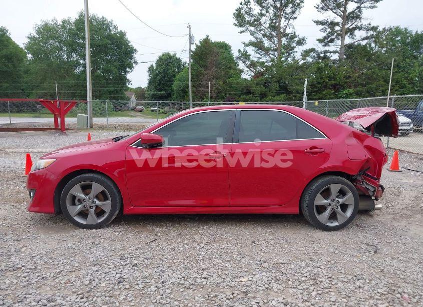 Photo 15 of 2014 Toyota Camry SE V6 (VIN 4T1BK1FK7EU543472)