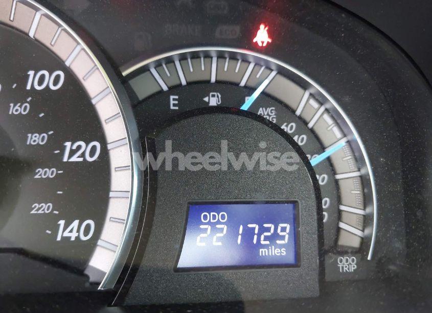 Photo 16 of 2014 Toyota Camry SE V6 (VIN 4T1BK1FK7EU543472)