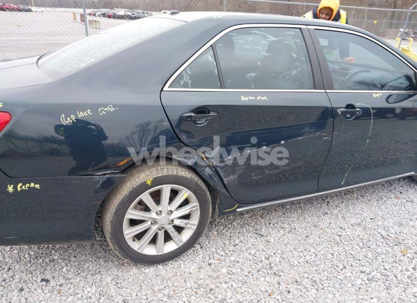 Photo 6 of 2014 Toyota Camry XLE V6 (VIN 4T1BK1FK7EU548333)