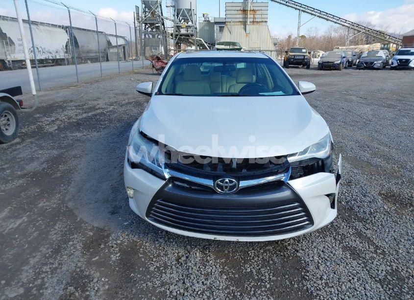 Photo 12 of 2015 Toyota Camry XLE V6 (VIN 4T1BK1FK7FU028716)