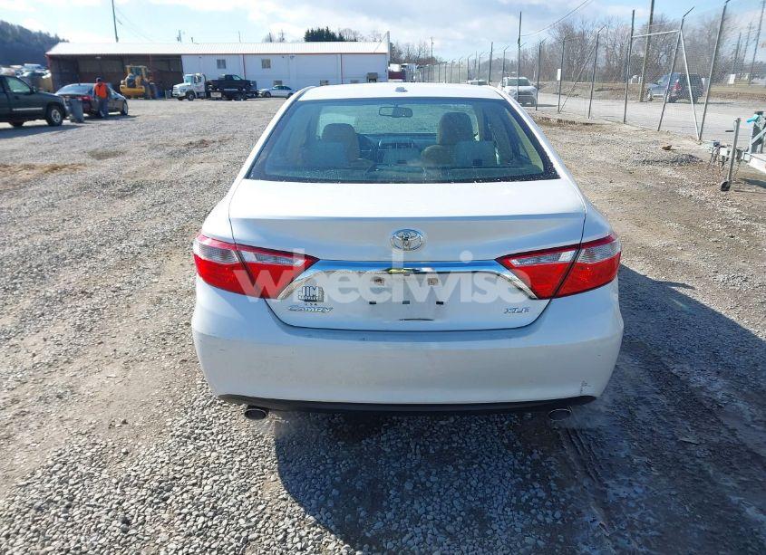 Photo 16 of 2015 Toyota Camry XLE V6 (VIN 4T1BK1FK7FU028716)