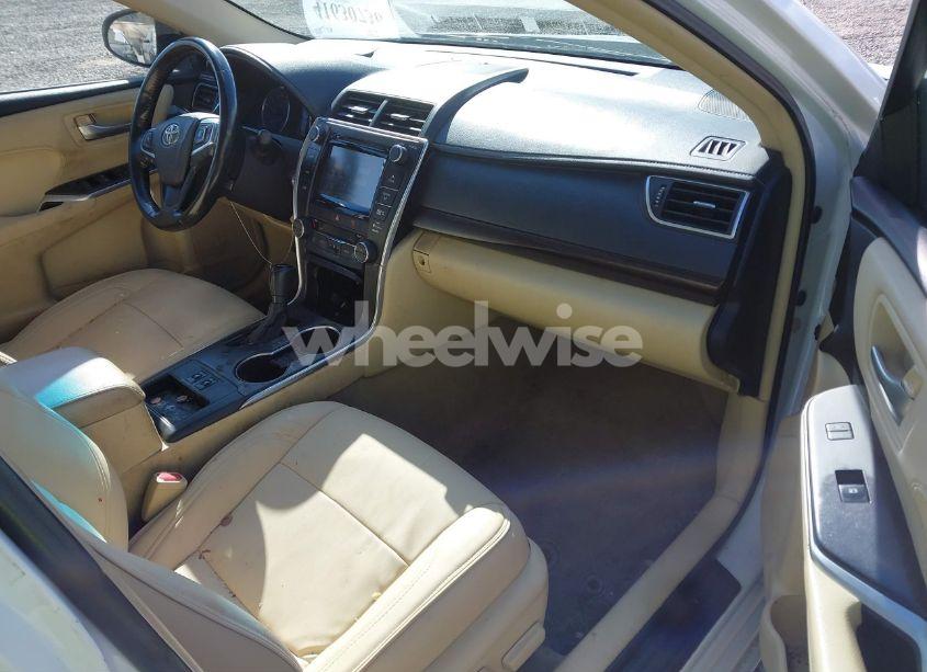 Photo 5 of 2015 Toyota Camry XLE V6 (VIN 4T1BK1FK7FU028716)