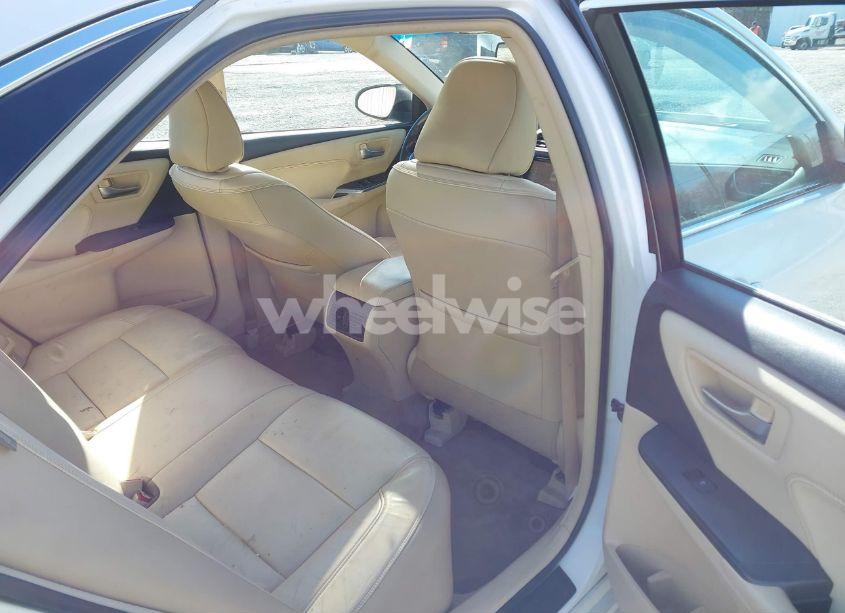 Photo 8 of 2015 Toyota Camry XLE V6 (VIN 4T1BK1FK7FU028716)