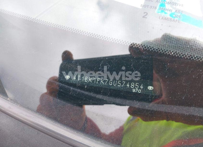 Photo 17 of 2016 Toyota Camry XLE V6 (VIN 4T1BK1FK7GU574854)