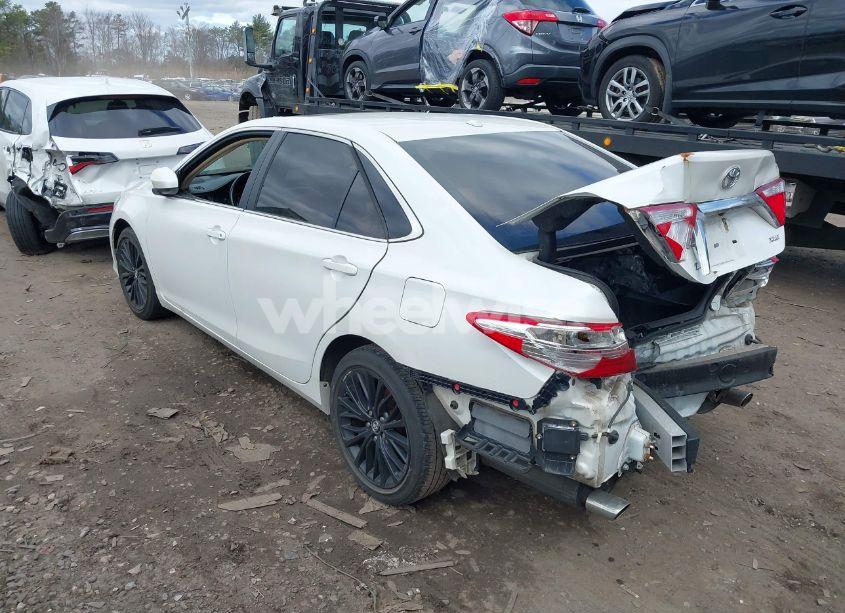 Photo 3 of 2016 Toyota Camry XLE V6 (VIN 4T1BK1FK7GU574854)