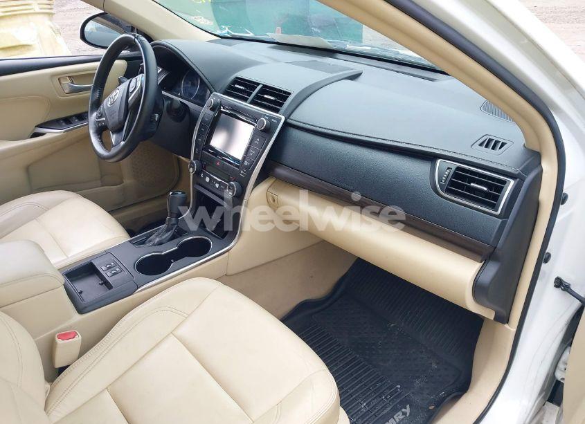 Photo 5 of 2016 Toyota Camry XLE V6 (VIN 4T1BK1FK7GU574854)