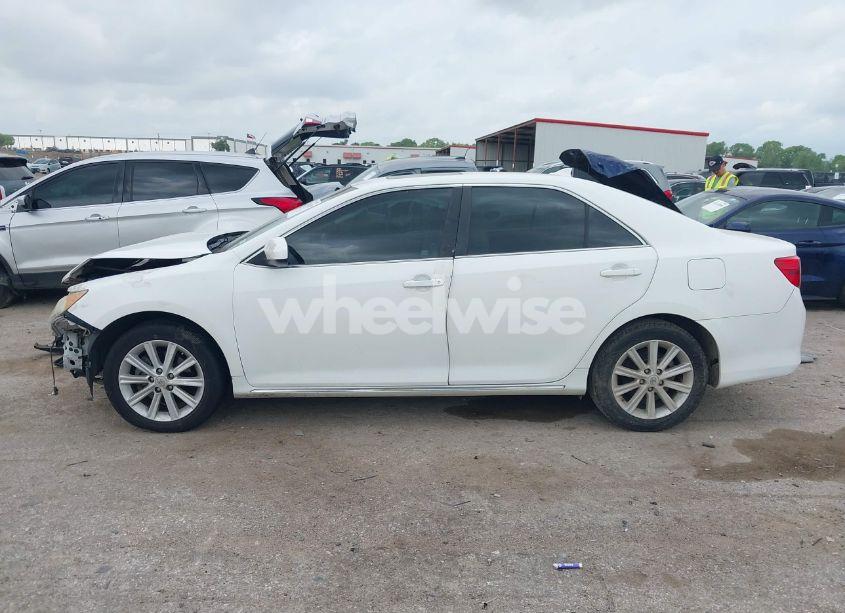 Photo 15 of 2012 Toyota Camry XLE V6 (VIN 4T1BK1FK8CU523132)