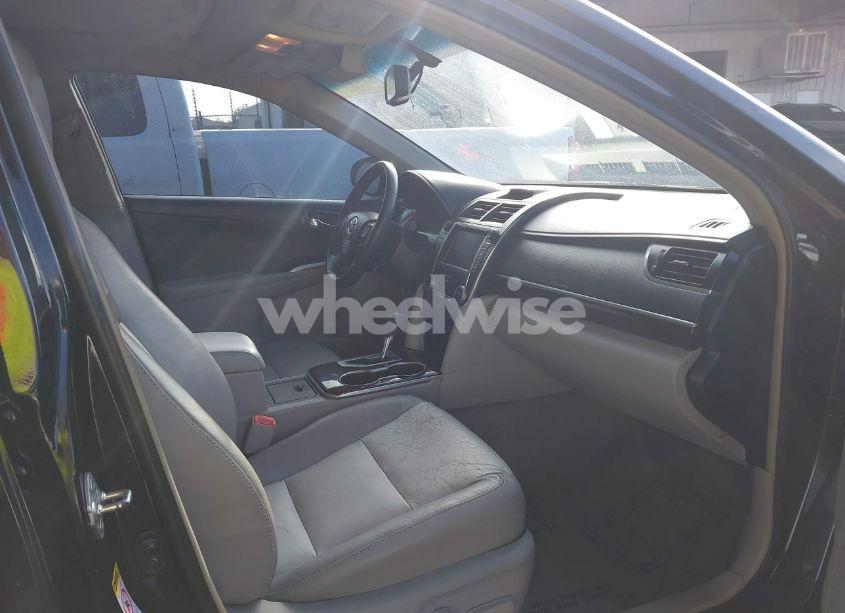 Photo 5 of 2013 Toyota Camry XLE V6 (VIN 4T1BK1FK8DU527697)