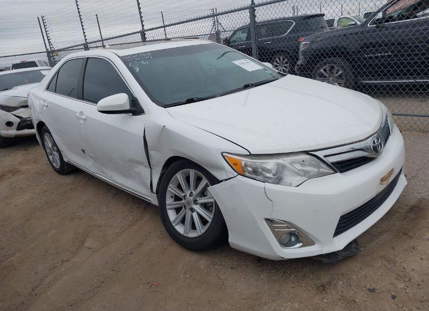 2013 Toyota Camry XLE V6 (VIN 4T1BK1FK8DU528364) main photo
