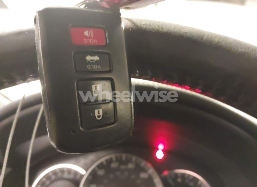 Photo 11 of 2014 Toyota Camry SE (VIN 4T1BK1FK8EU024835)