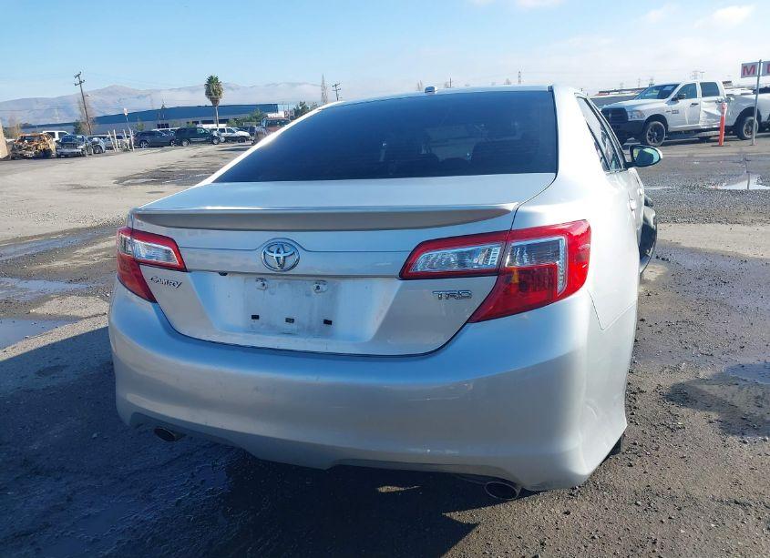 Photo 16 of 2014 Toyota Camry SE V6 (VIN 4T1BK1FK8EU025371)