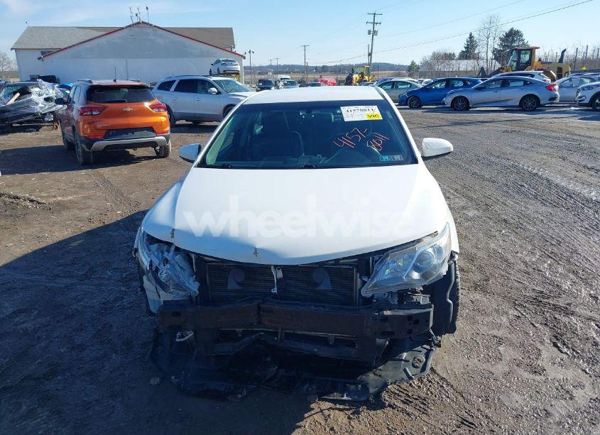 Photo 13 of 2014 Toyota Camry SE V6 (VIN 4T1BK1FK8EU025676)