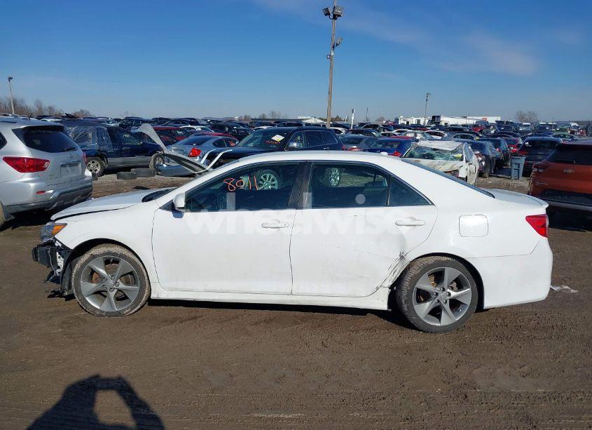 Photo 15 of 2014 Toyota Camry SE V6 (VIN 4T1BK1FK8EU025676)