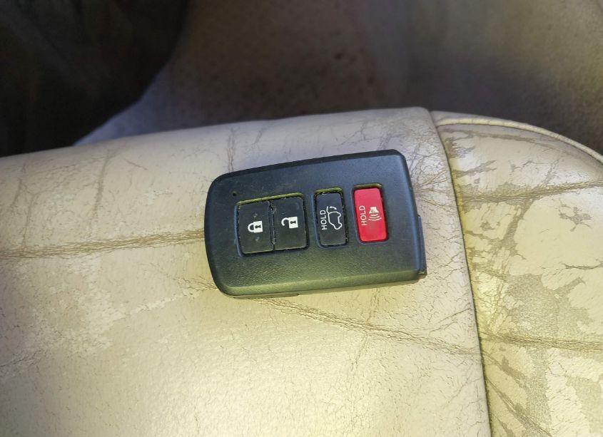 Photo 11 of 2014 Toyota Camry XLE V6 (VIN 4T1BK1FK8EU552648)