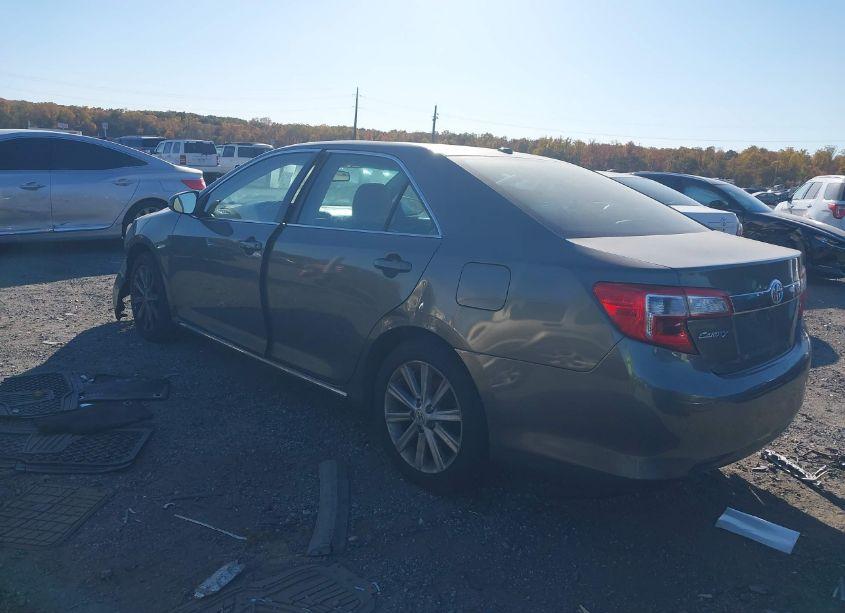 Photo 3 of 2014 Toyota Camry XLE V6 (VIN 4T1BK1FK8EU552648)