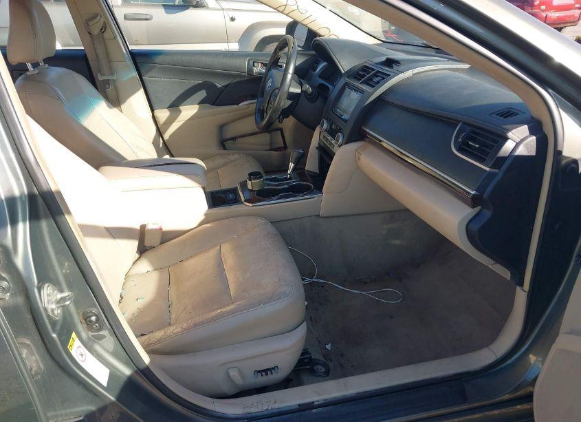 Photo 5 of 2014 Toyota Camry XLE V6 (VIN 4T1BK1FK8EU552648)